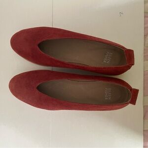 Eileen Fisher Women's Red Suede Flats